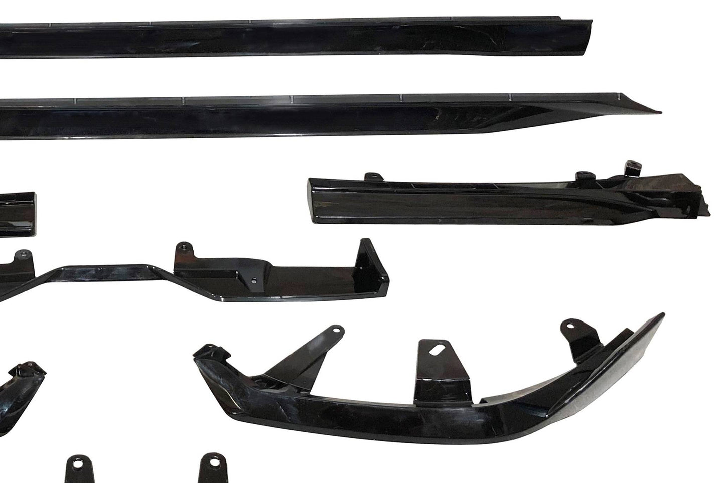 BMW G60 Body Kit m Black Black Ropge Look