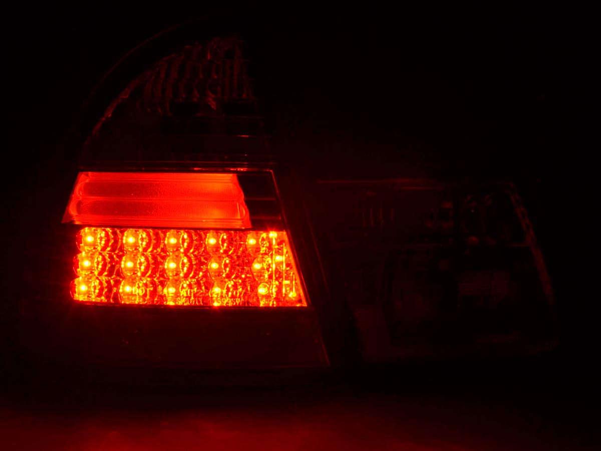 LED BMW Heckpiloten Serie 3 Touring E46 98-05 transparent/rot