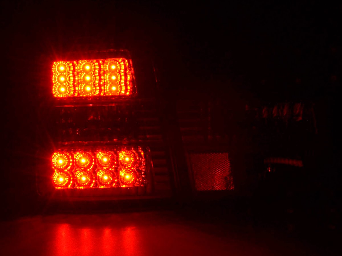 Juego De Luces Traseras Led Bmw Serie 5 Tipo E34 88-94 Transparente / Rojo Lights > Rear/tail Lights