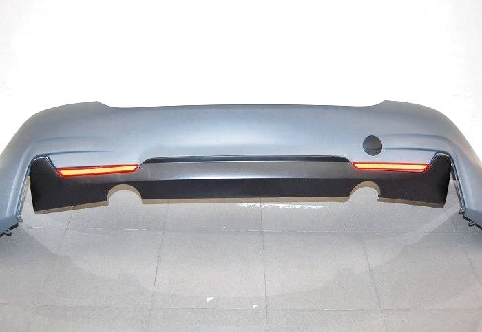 Paragolpes Trasero BMW F32 / F33 / F36 Look M-Tech Dos Salidas ABS