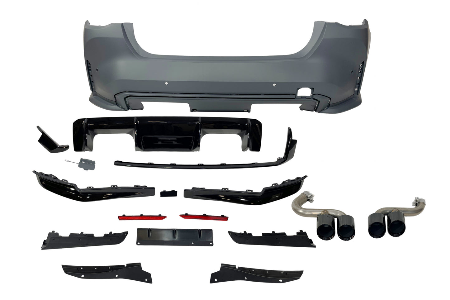 Paragolpes Trasero BMW G26 4P 21-23 Look M4