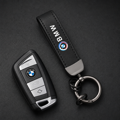 Llavero BMW 50 Aniversario Negro con Aro Metálico - comparativa_tamano