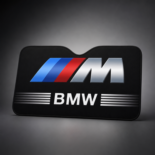 Parasol BMW logo M grande con inscripción BMW y franjas laterales / negro con blanco, gris y tricolor M desplegado para parabrisas delantero - packshot frontal premium