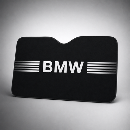 Parasol BMW inscripción BMW con franjas horizontales laterales / negro, blanco y gris desplegado para parabrisas delantero - packshot frontal premium