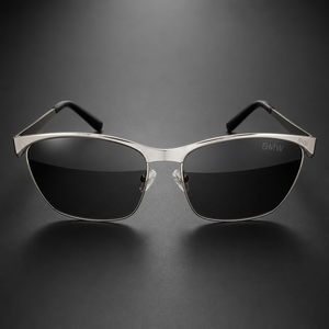 Gafas de sol para BMW Variante 1 con lentes oscuras y montura angular en vista frontal premium