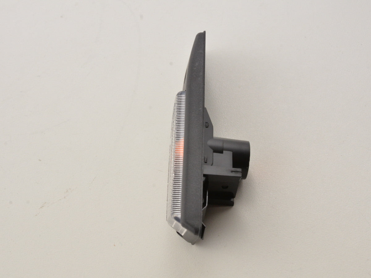 Intermitente lateral derecho BMW E32 / E34